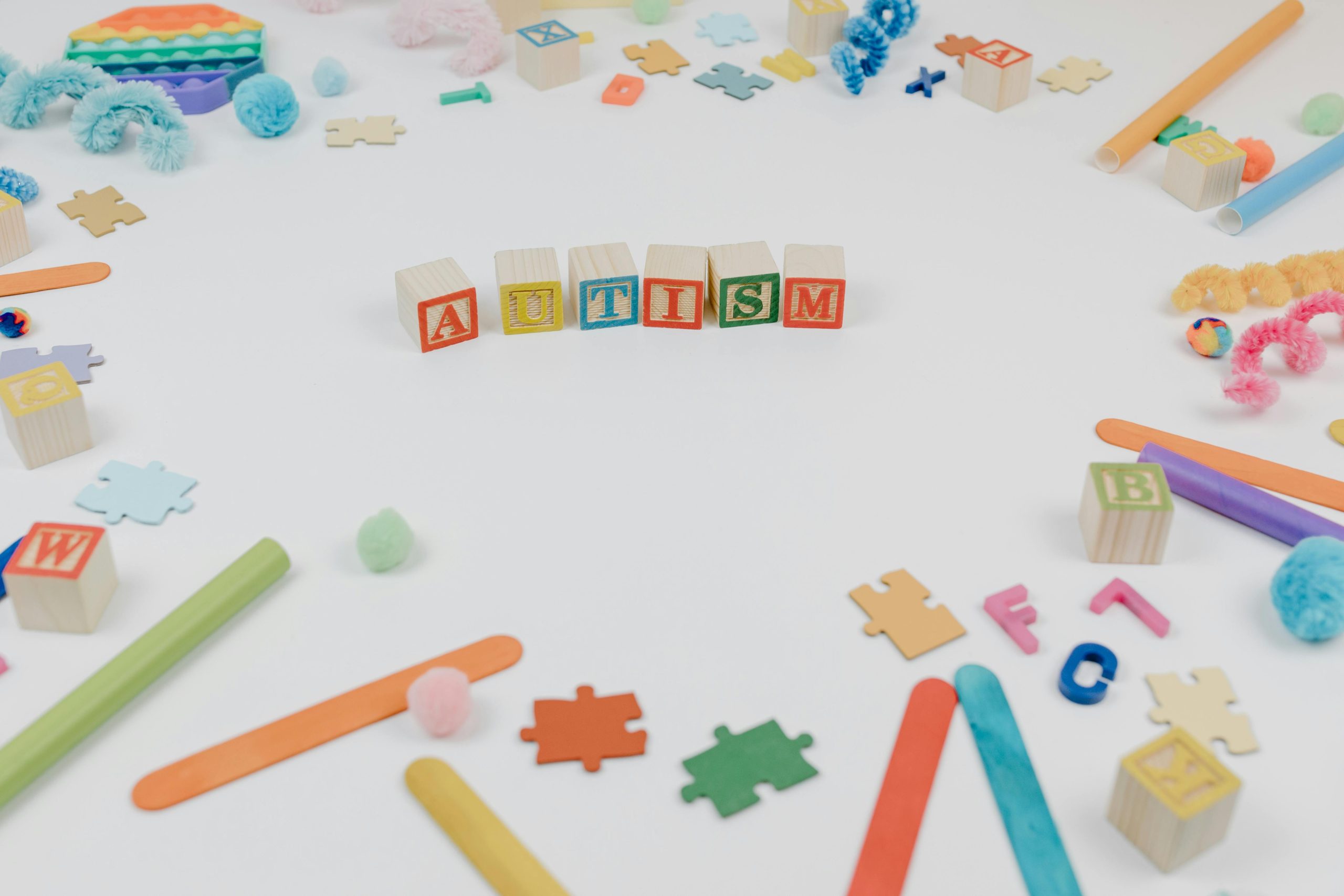 Logopedia y terapia del lenguaje: mejora en el autismo hoy